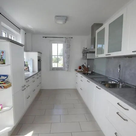 Reet Hus Hanbutt In Ferienhaus Glowe