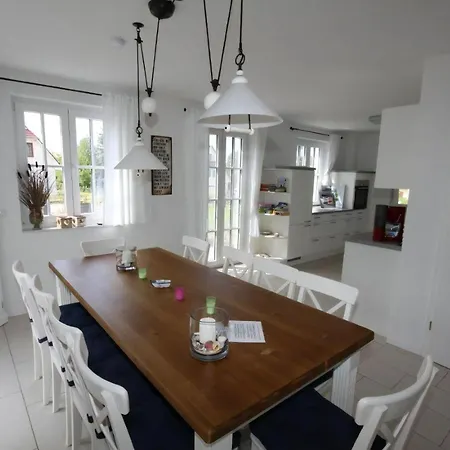 Ferienhaus Reet Hus Hanbutt In Glowe